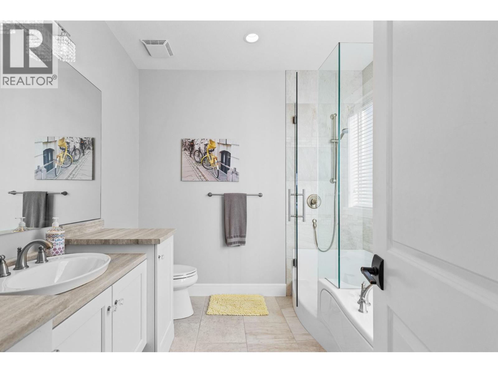 Picture for 388 Rindle  Court https://www.cirrealty.ca/reb/bc/6/10366626_28.jpg