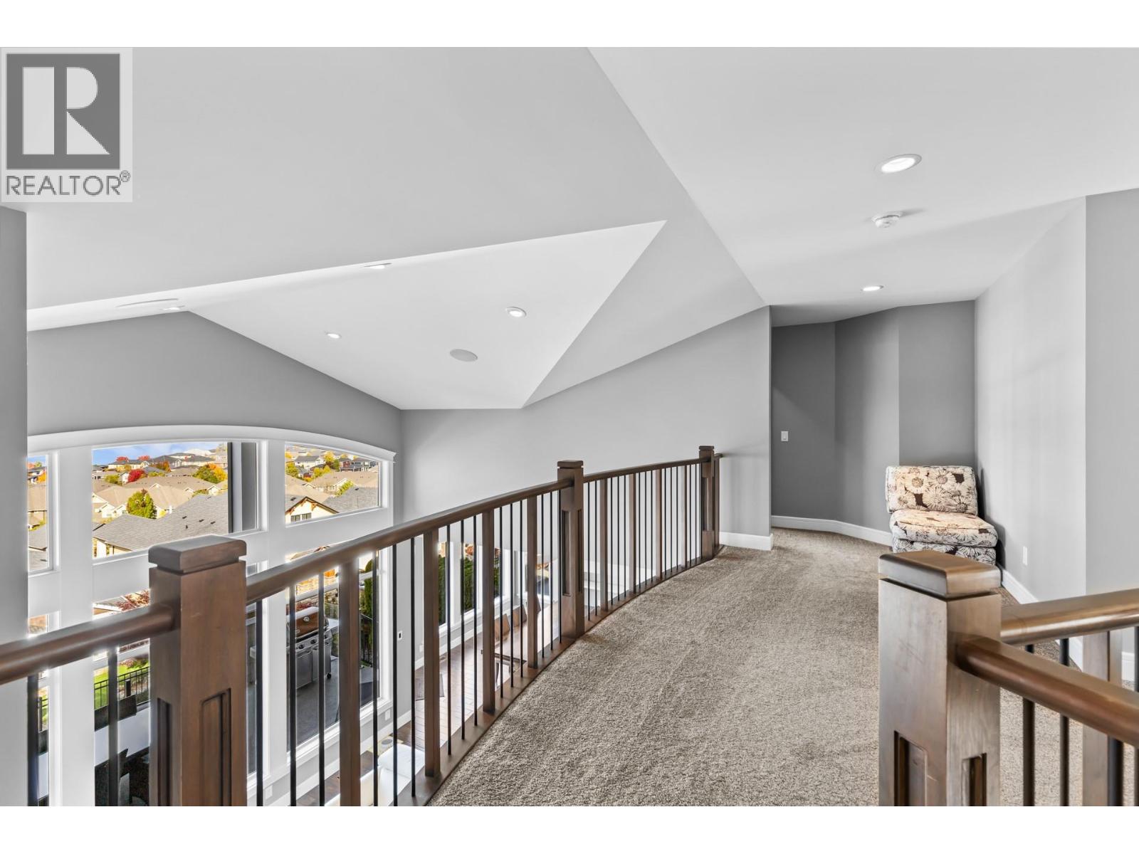 Picture for 388 Rindle  Court https://www.cirrealty.ca/reb/bc/6/10366626_37.jpg