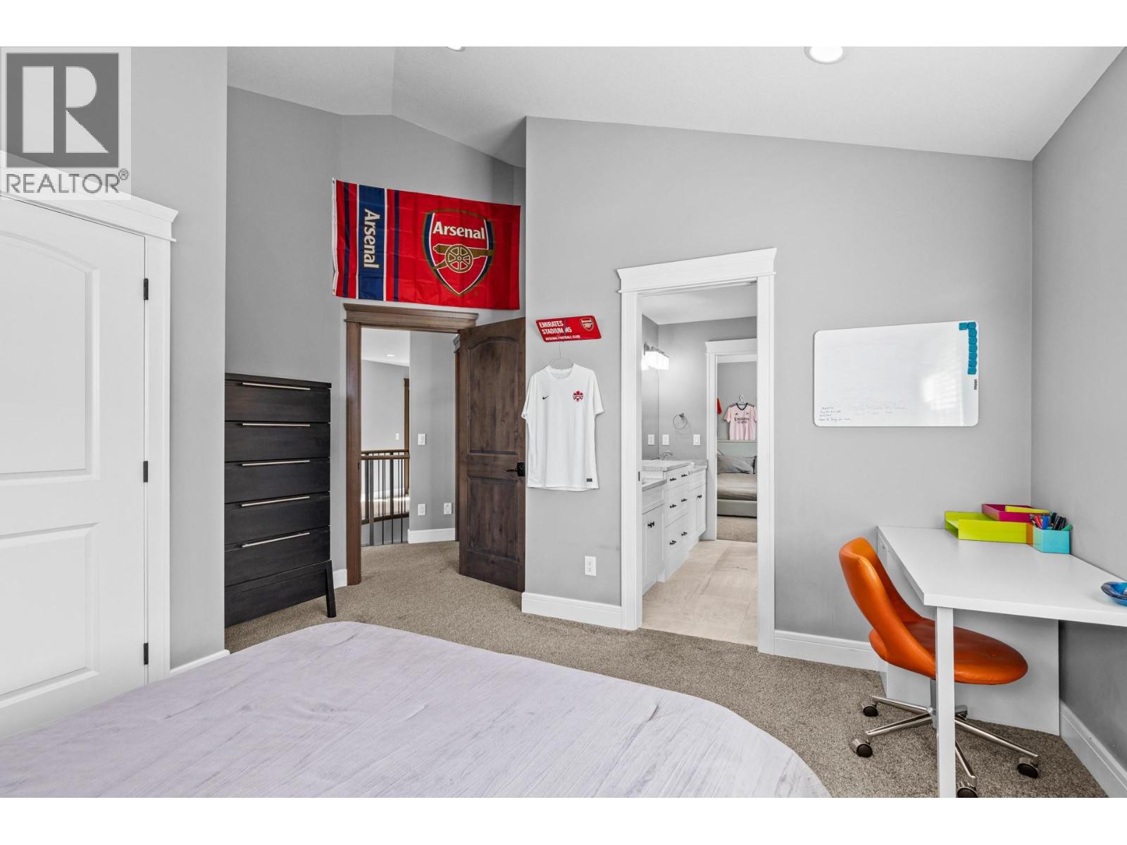 Picture for 388 Rindle  Court https://www.cirrealty.ca/reb/bc/6/10366626_44.jpg