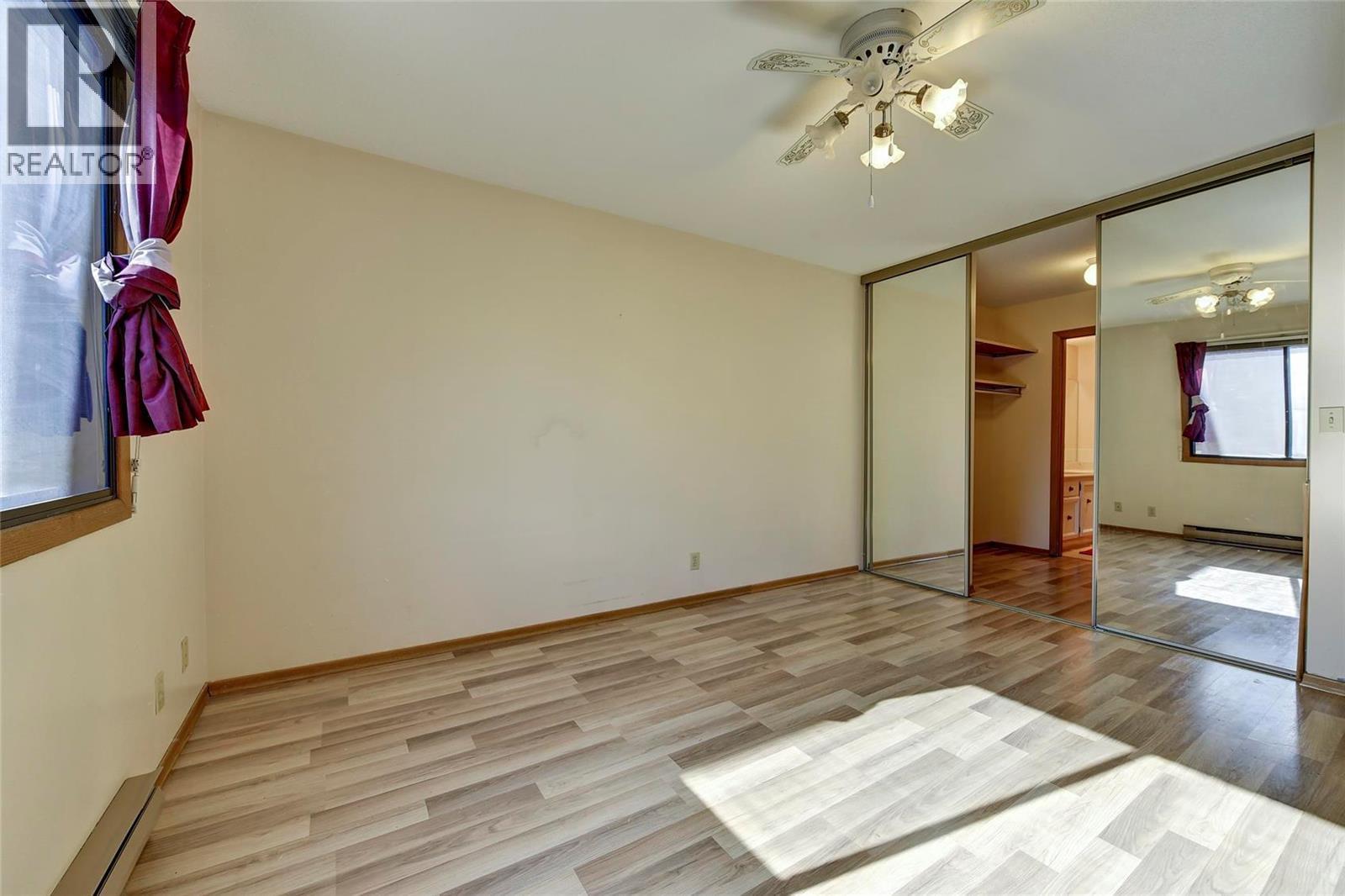Picture for Unit #214, 1075 Bernard  Avenue https://www.cirrealty.ca/reb/bc/6/10366636_14.jpg