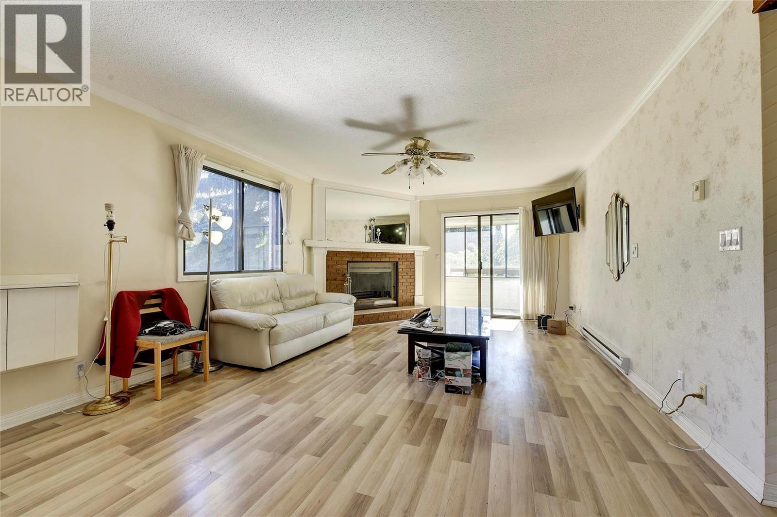 Picture for Unit #214, 1075 Bernard  Avenue