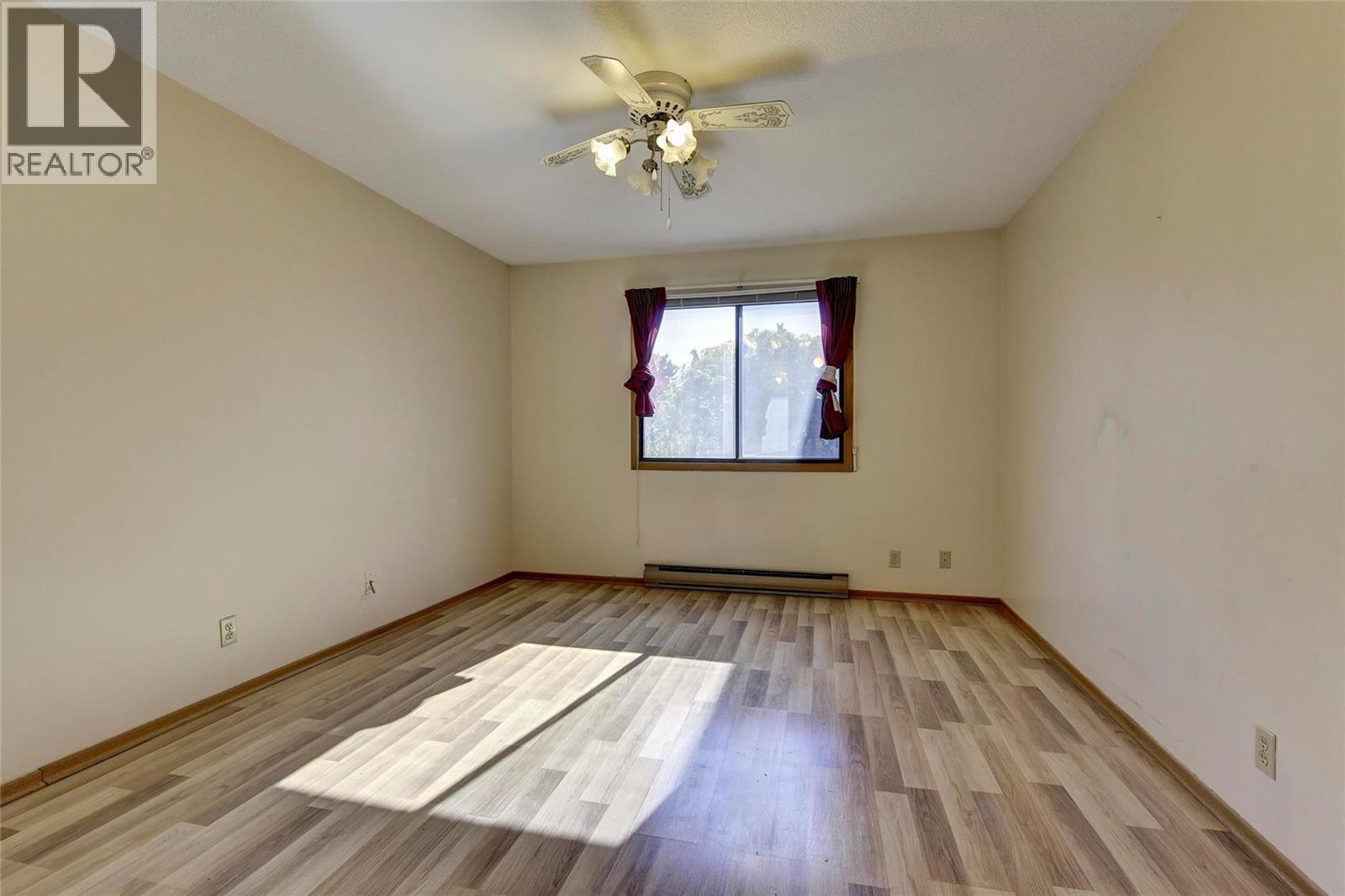Picture for Unit #214, 1075 Bernard  Avenue https://www.cirrealty.ca/reb/bc/6/10366636_9.jpg