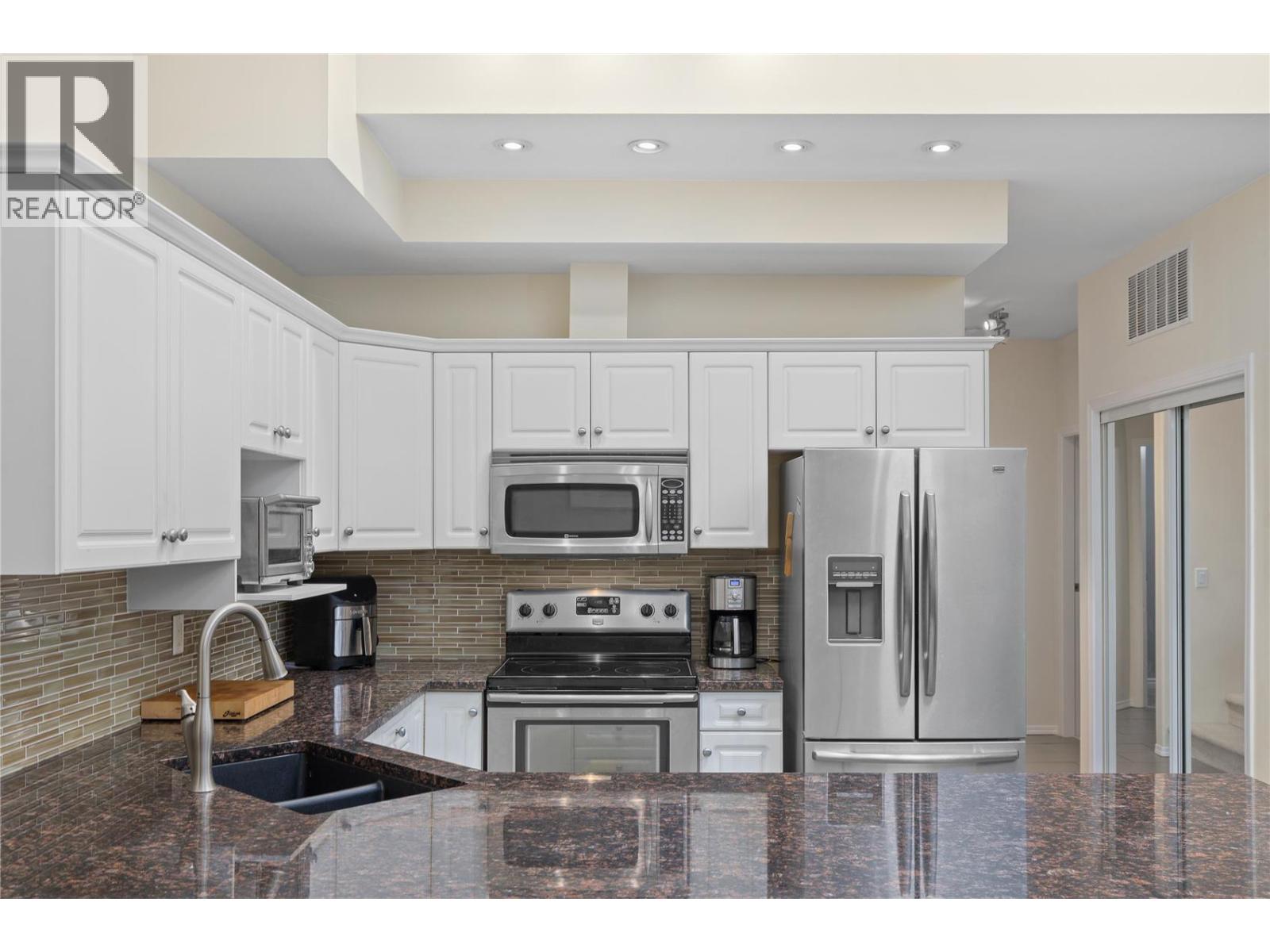 Picture for Unit #303, 2300 Benvoulin  Road https://www.cirrealty.ca/reb/bc/6/10366836_8.jpg