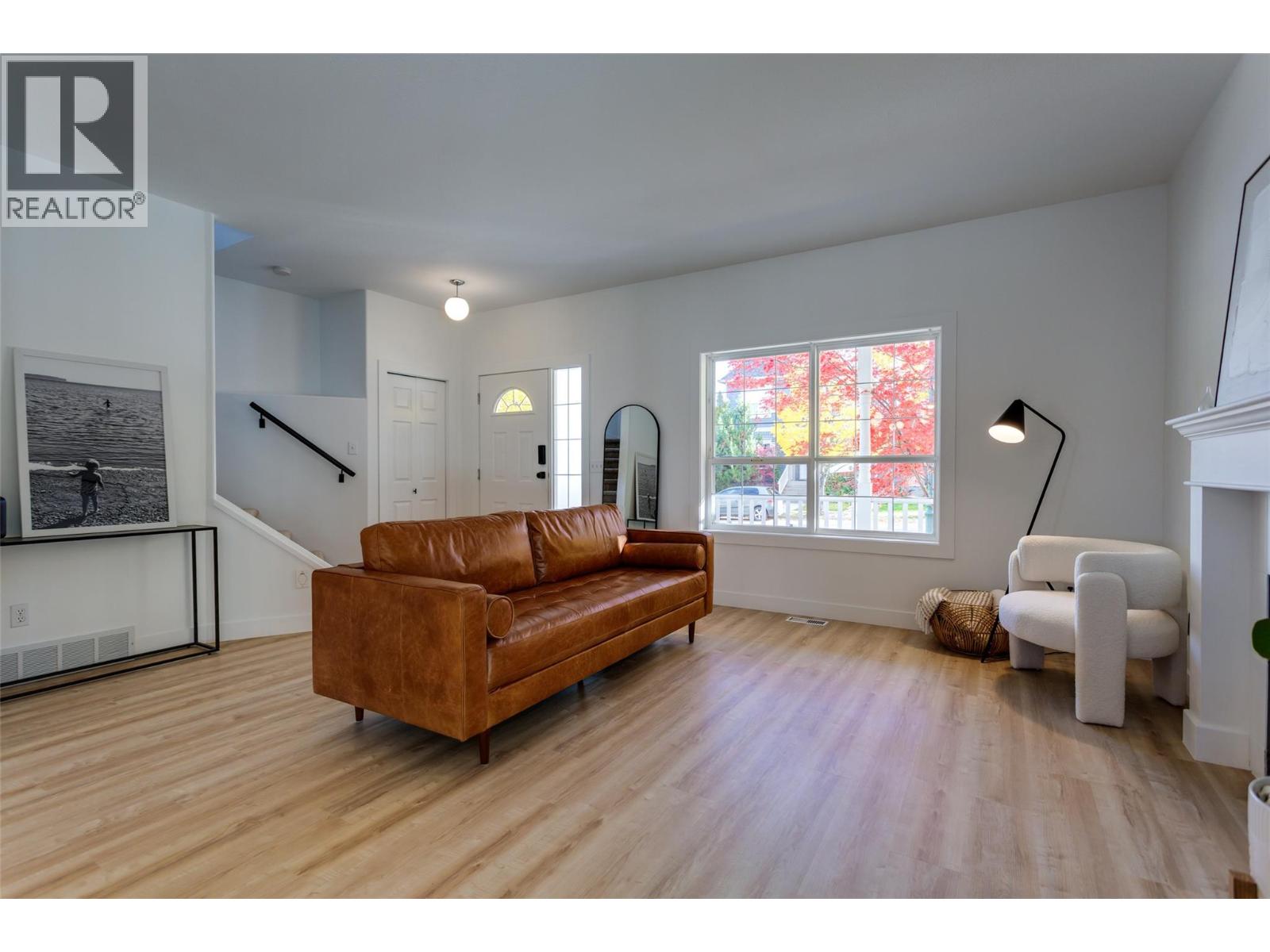 Picture for 388 MCCARREN  Avenue https://www.cirrealty.ca/reb/bc/6/10366916_12.jpg