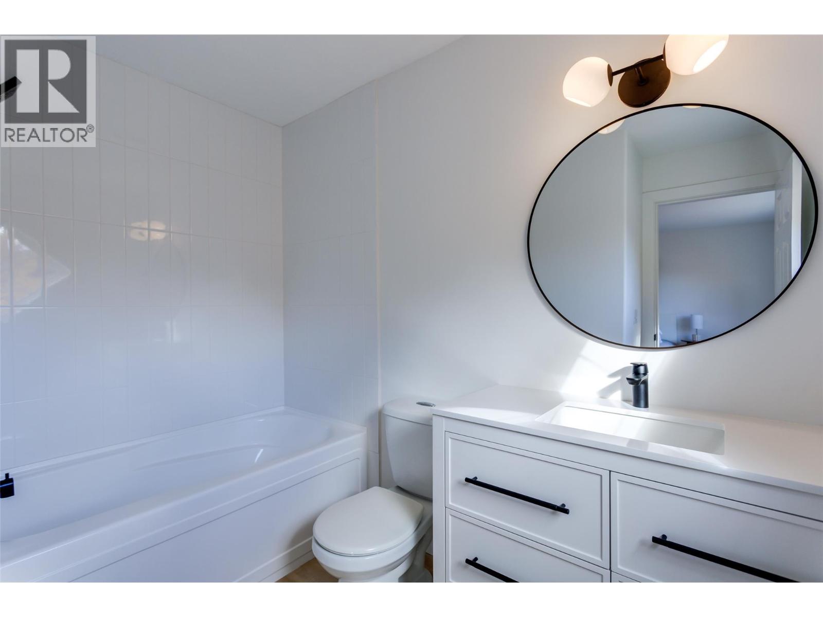 Picture for 388 MCCARREN  Avenue https://www.cirrealty.ca/reb/bc/6/10366916_43.jpg