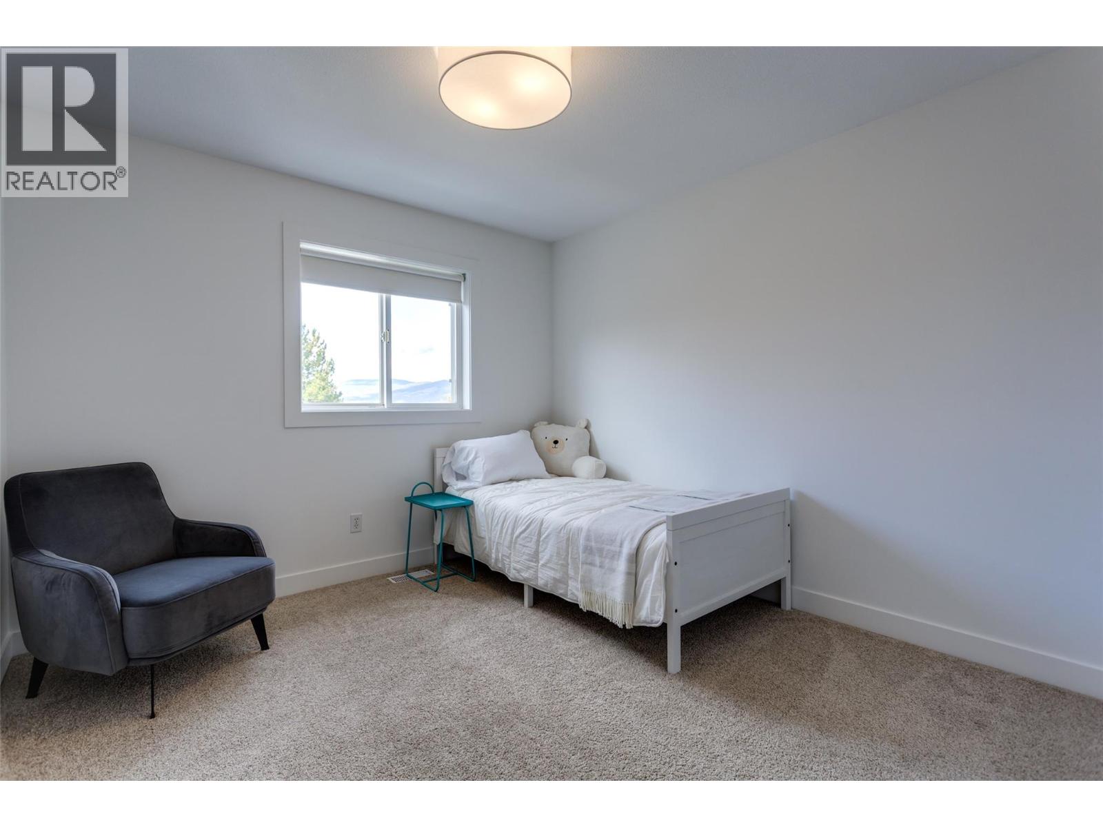 Picture for 388 MCCARREN  Avenue https://www.cirrealty.ca/reb/bc/6/10366916_44.jpg