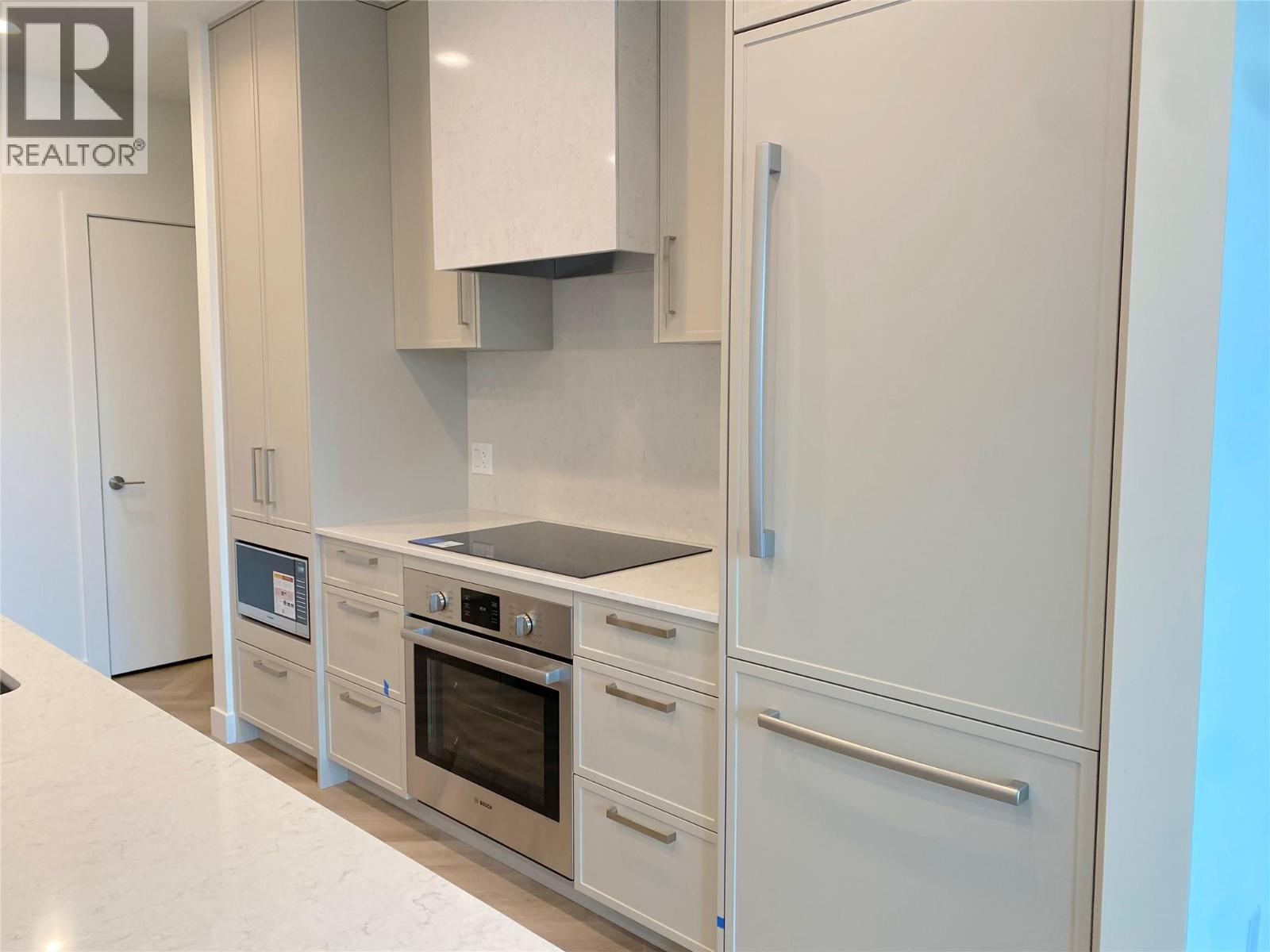 Picture for Unit #519, 3340 Lakeshore  Road