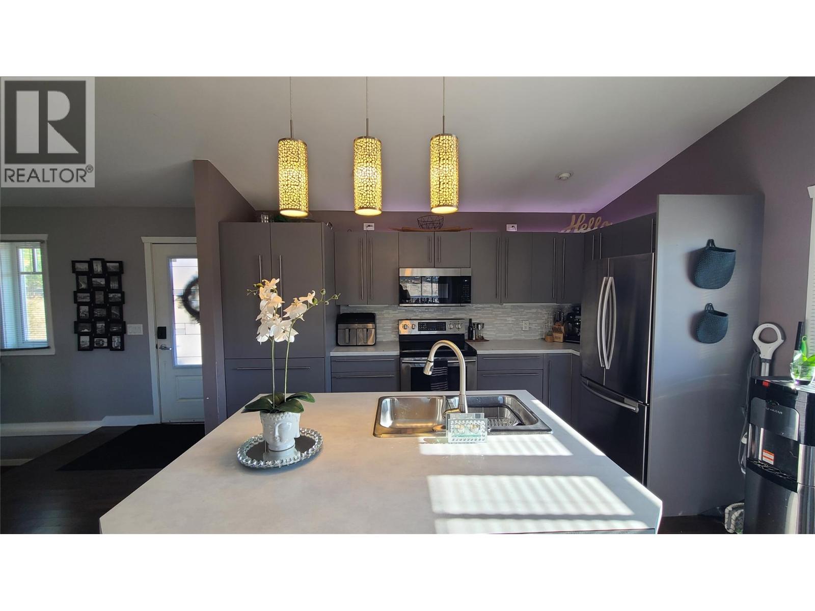 Picture for 2670 GLENMORE RD  Road