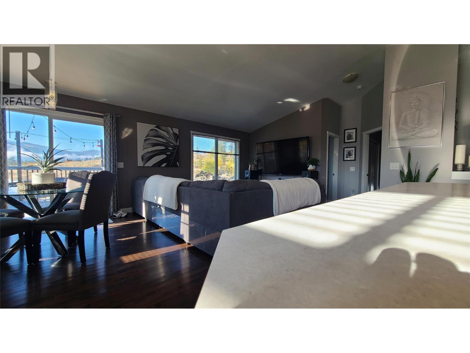 Picture for 2670 GLENMORE RD  Road