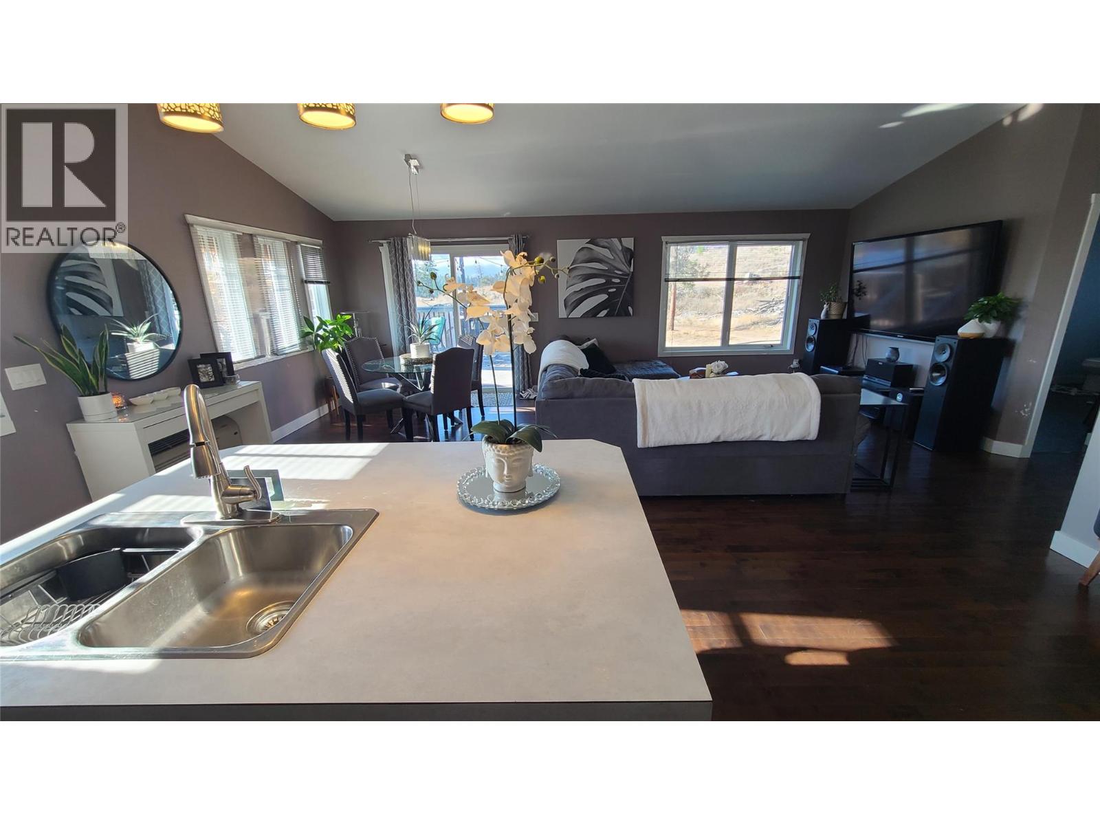 Picture for 2670 GLENMORE RD  Road