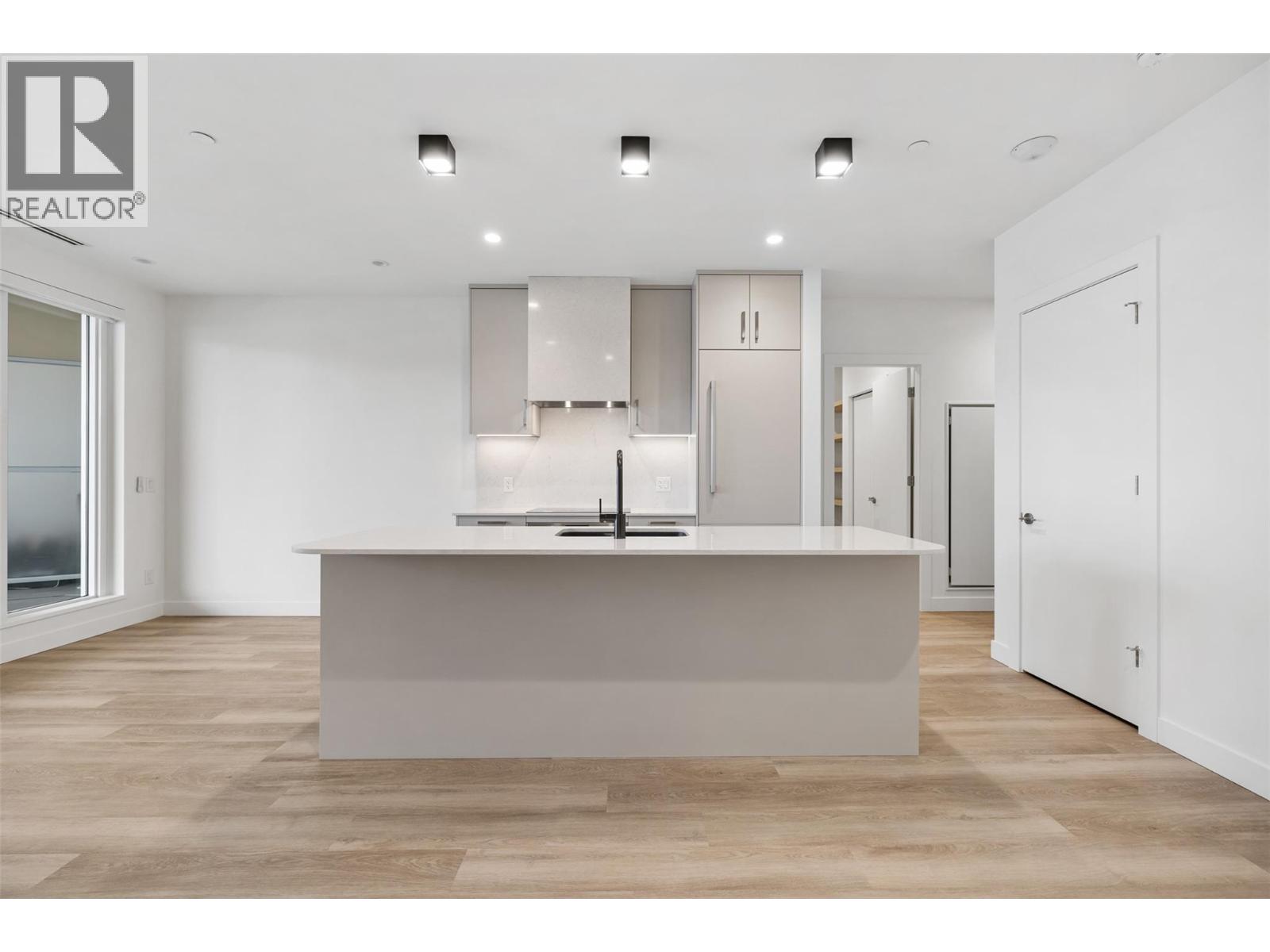 Picture for Unit #802, 3340 Lakeshore  Drive