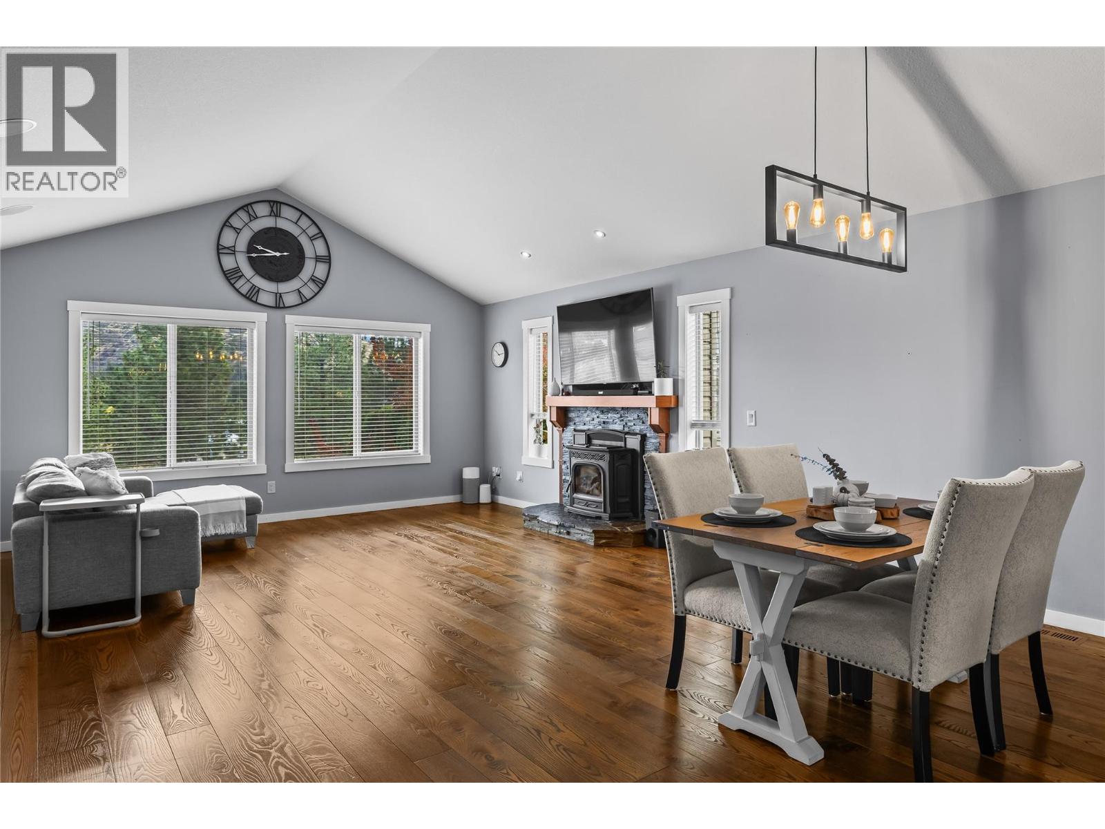 Picture for 2866 Auburn  Road