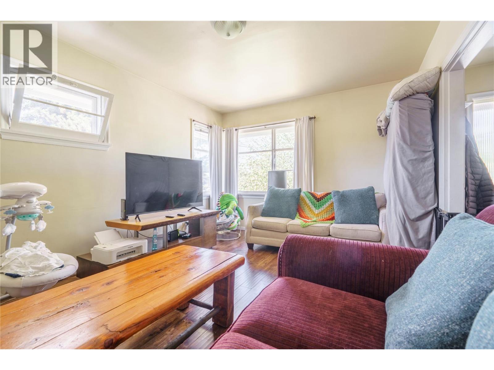 Picture for 3095 Gordon  Drive