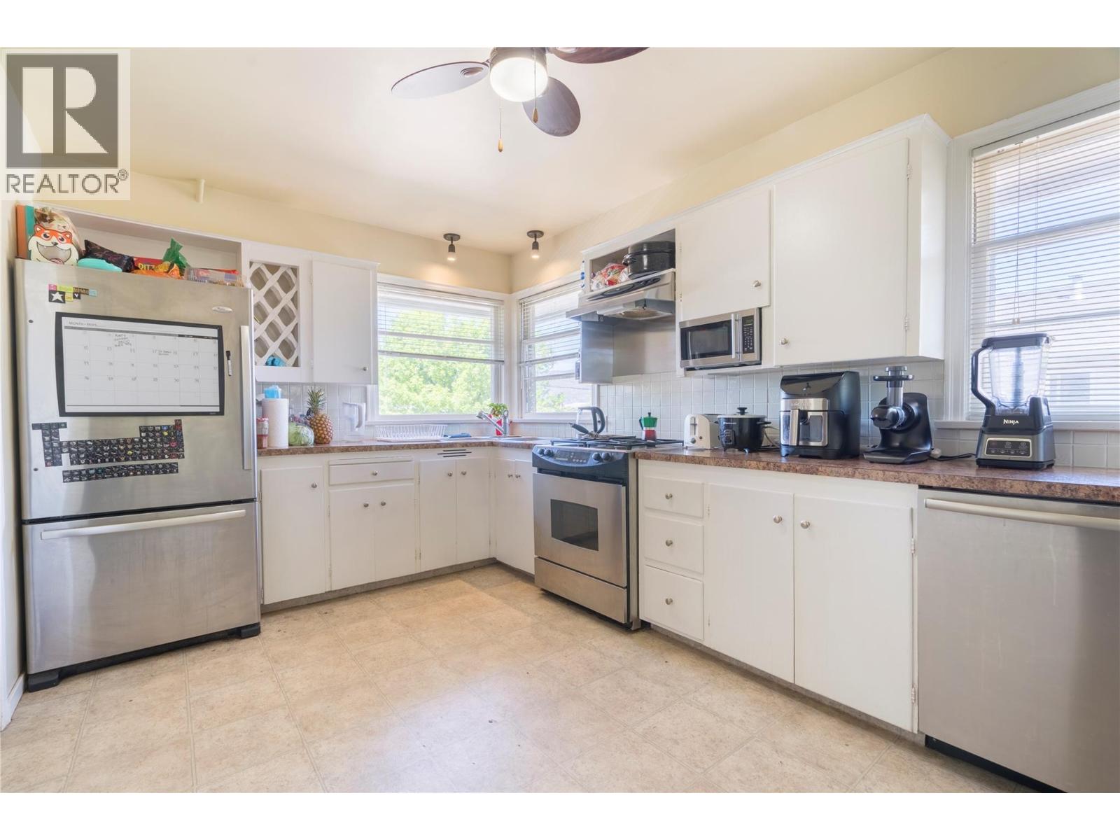 Picture for 3095 Gordon  Drive