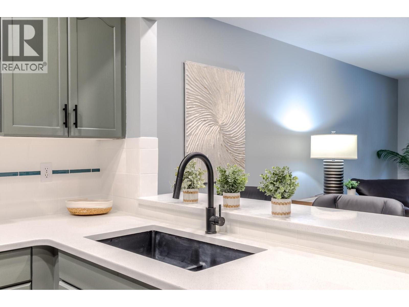 Picture for Unit #103, 2401 SOUTH MAIN  Street