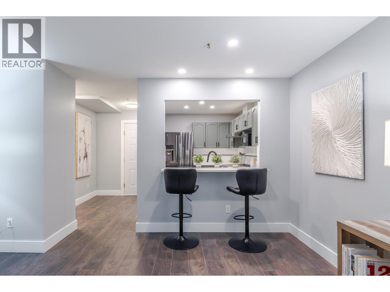 Picture for Unit #103, 2401 SOUTH MAIN  Street