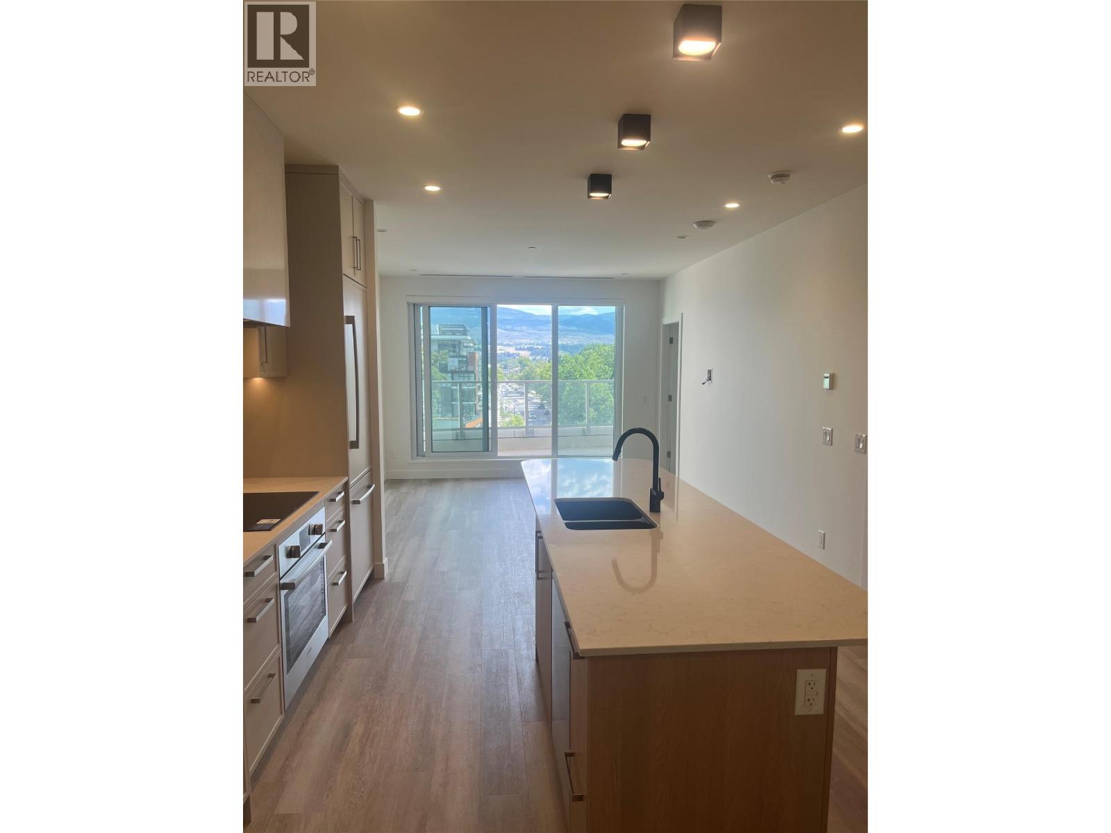 Picture for Unit #503, 3340 Lakeshore  Road