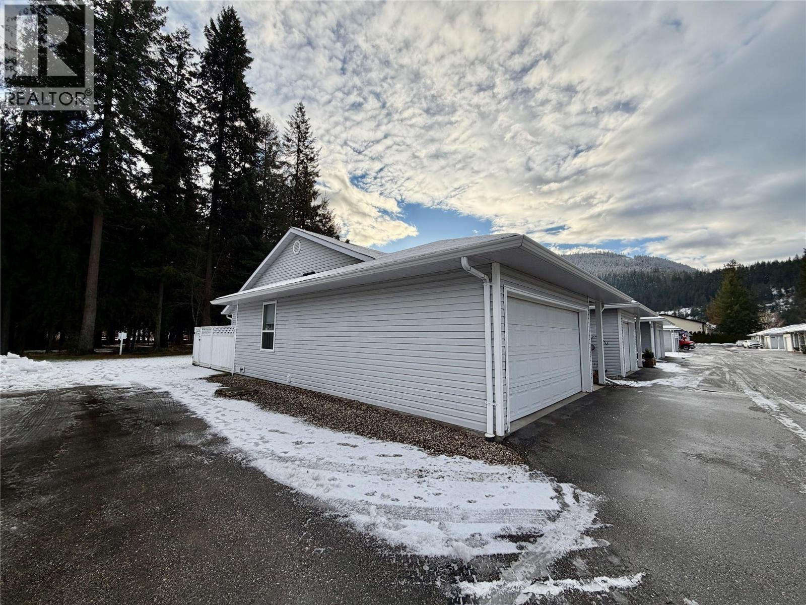 Picture for Unit #22, 221 Temple  Street