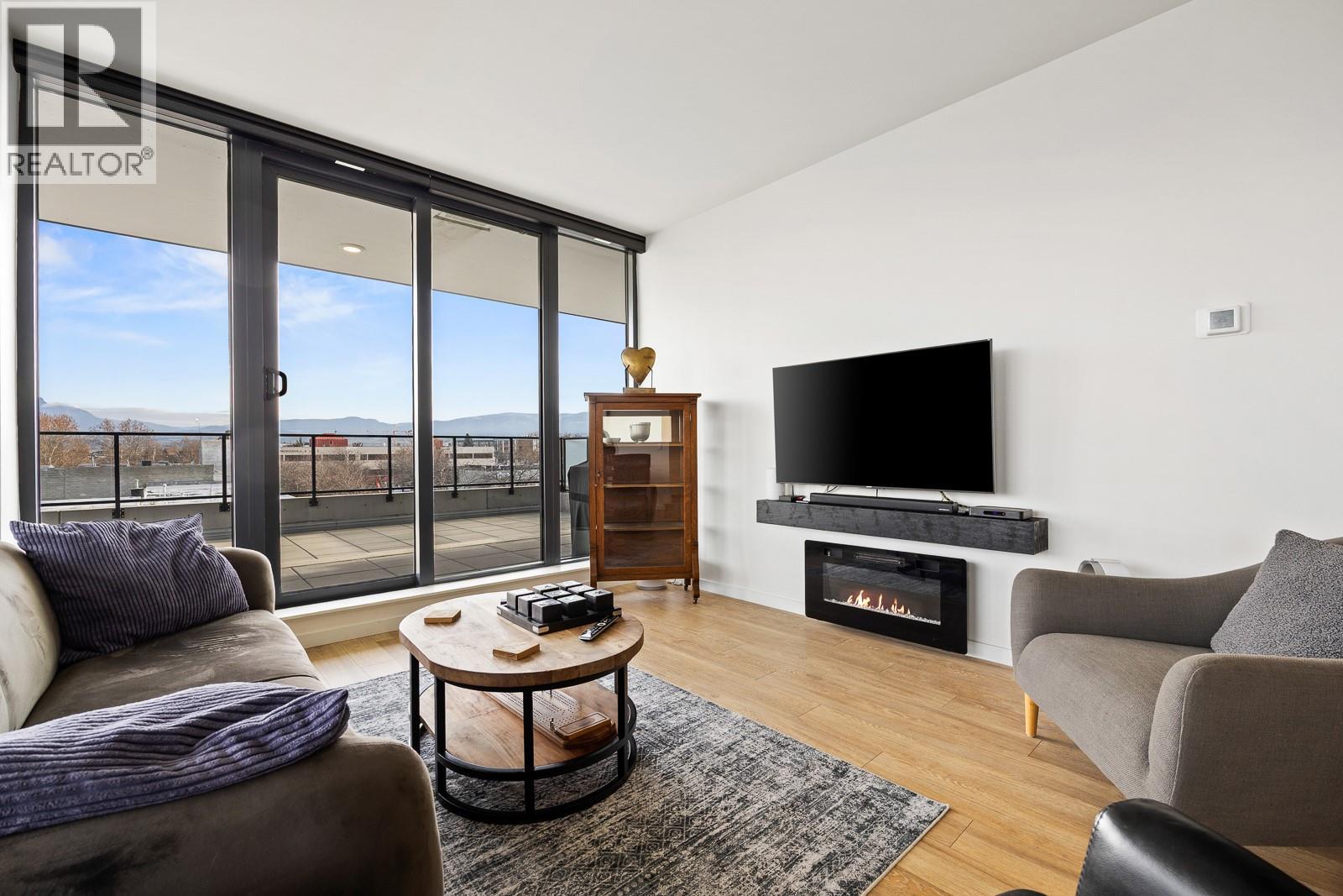 Picture for Unit #301, 485 Groves  Avenue