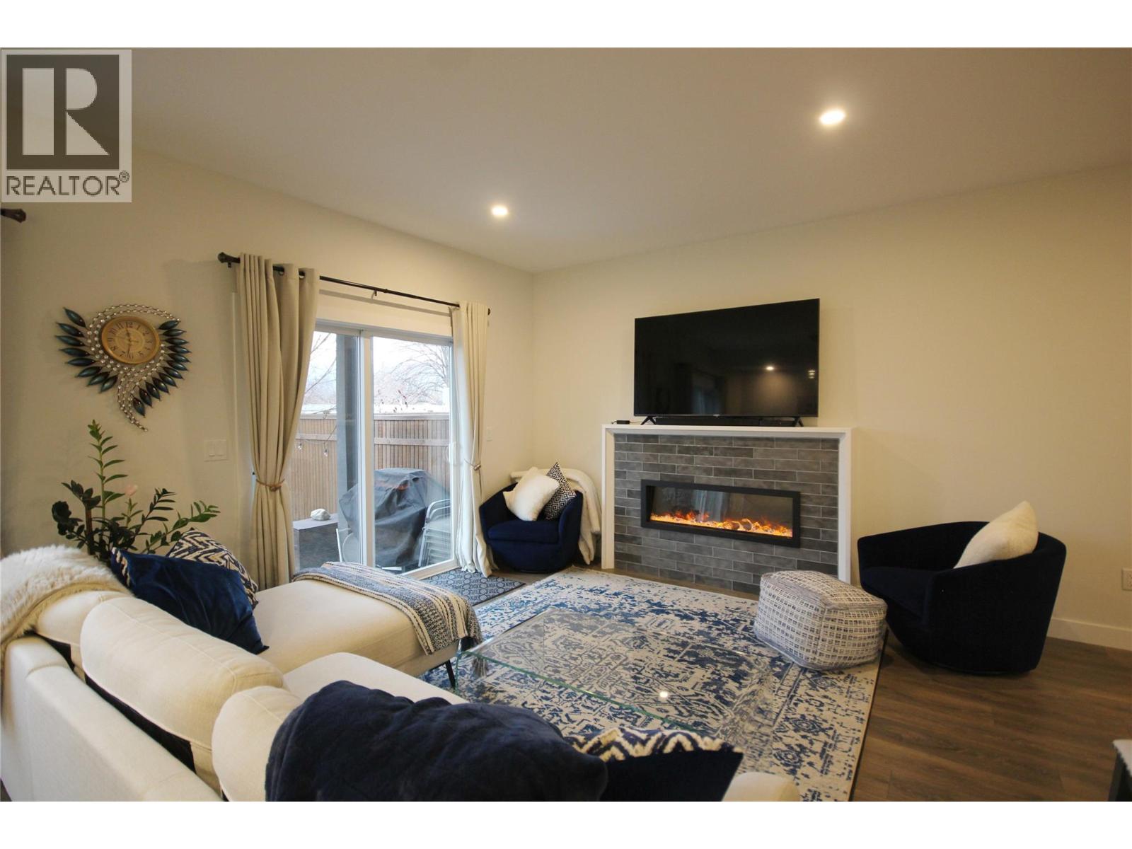 Picture for Unit #105, 522 EDMONTON  Avenue