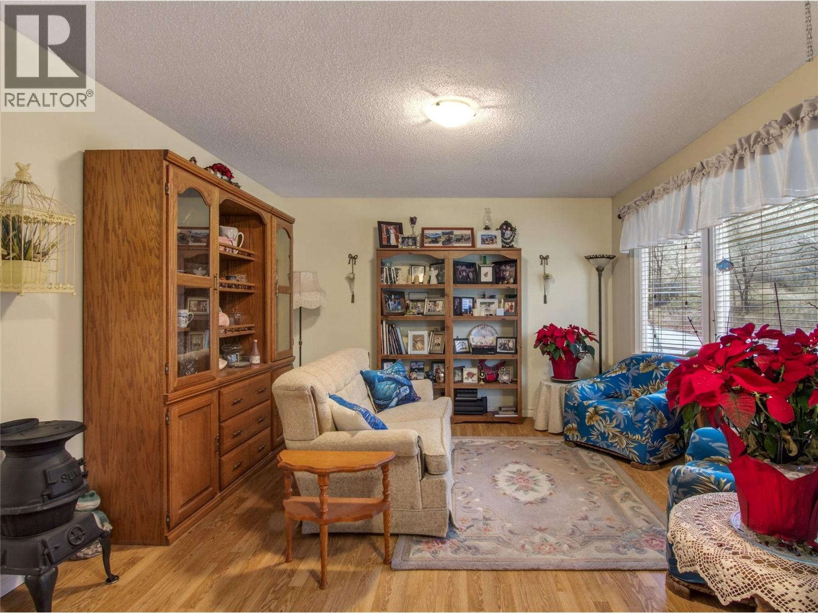 Picture for 109 GREEN  AvenueE