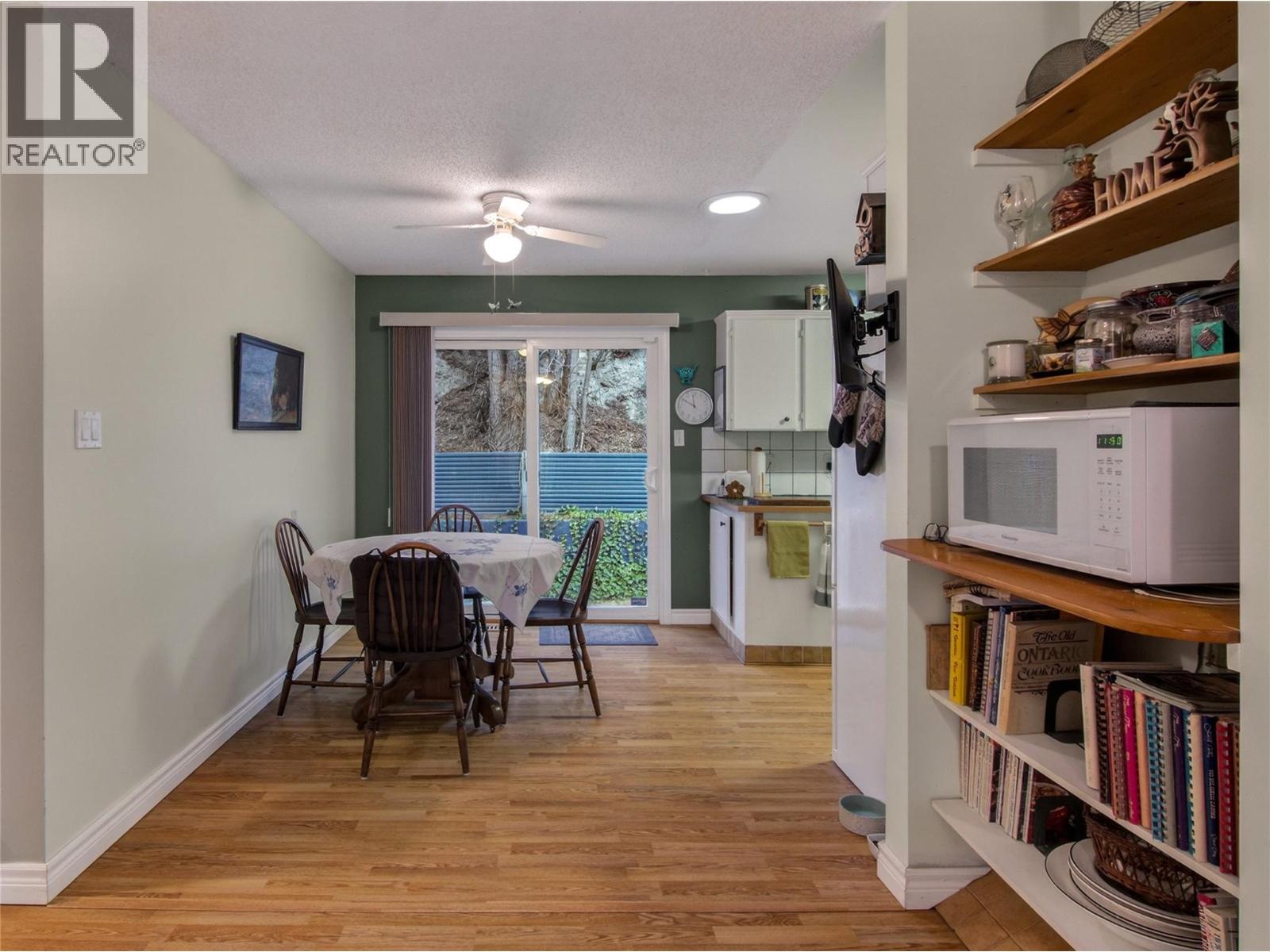 Picture for 109 GREEN  AvenueE