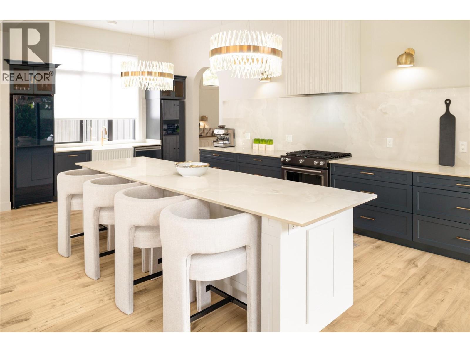 Picture for 2053 Long  Street