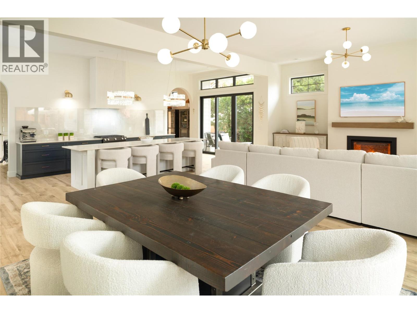 Picture for 2053 Long  Street