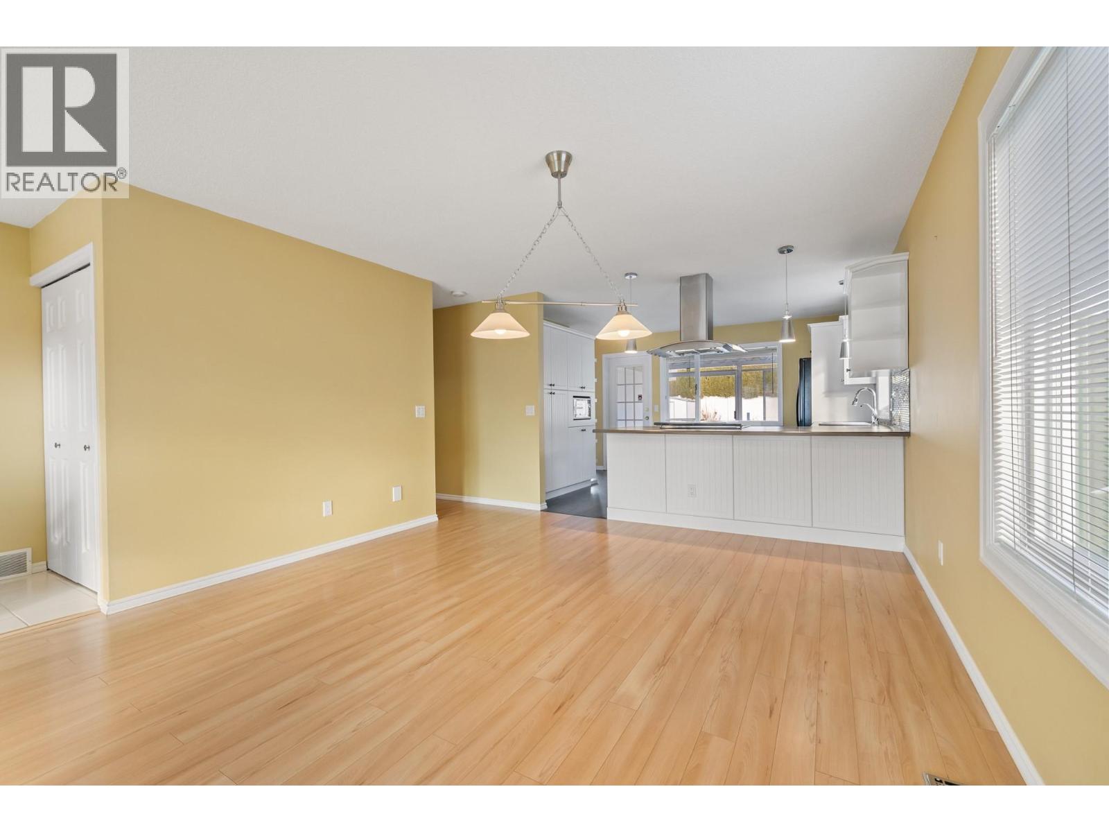 Picture for Unit #438, 1260 Raymer  Avenue