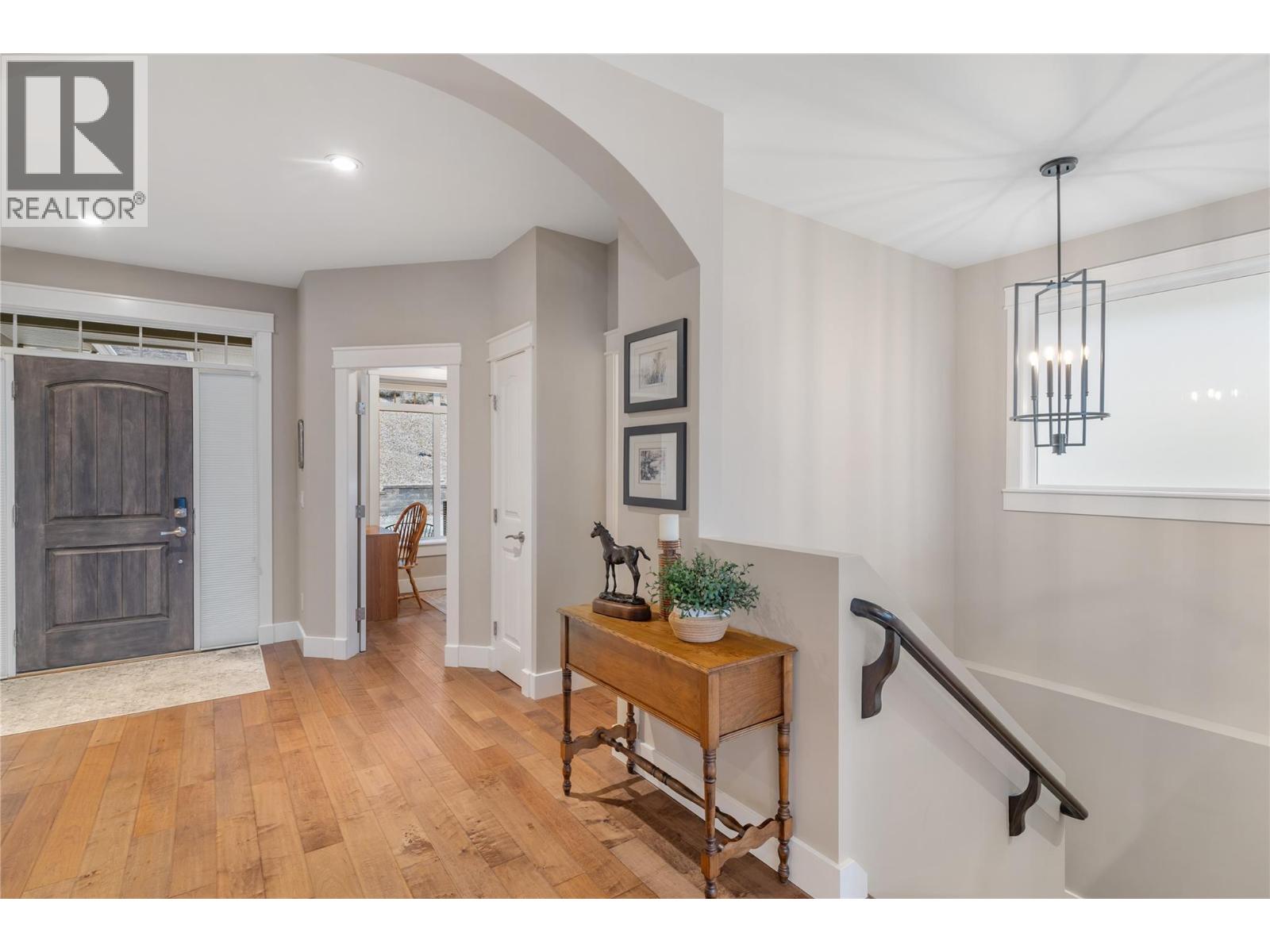 Picture for 5484 Mountainside  Lane