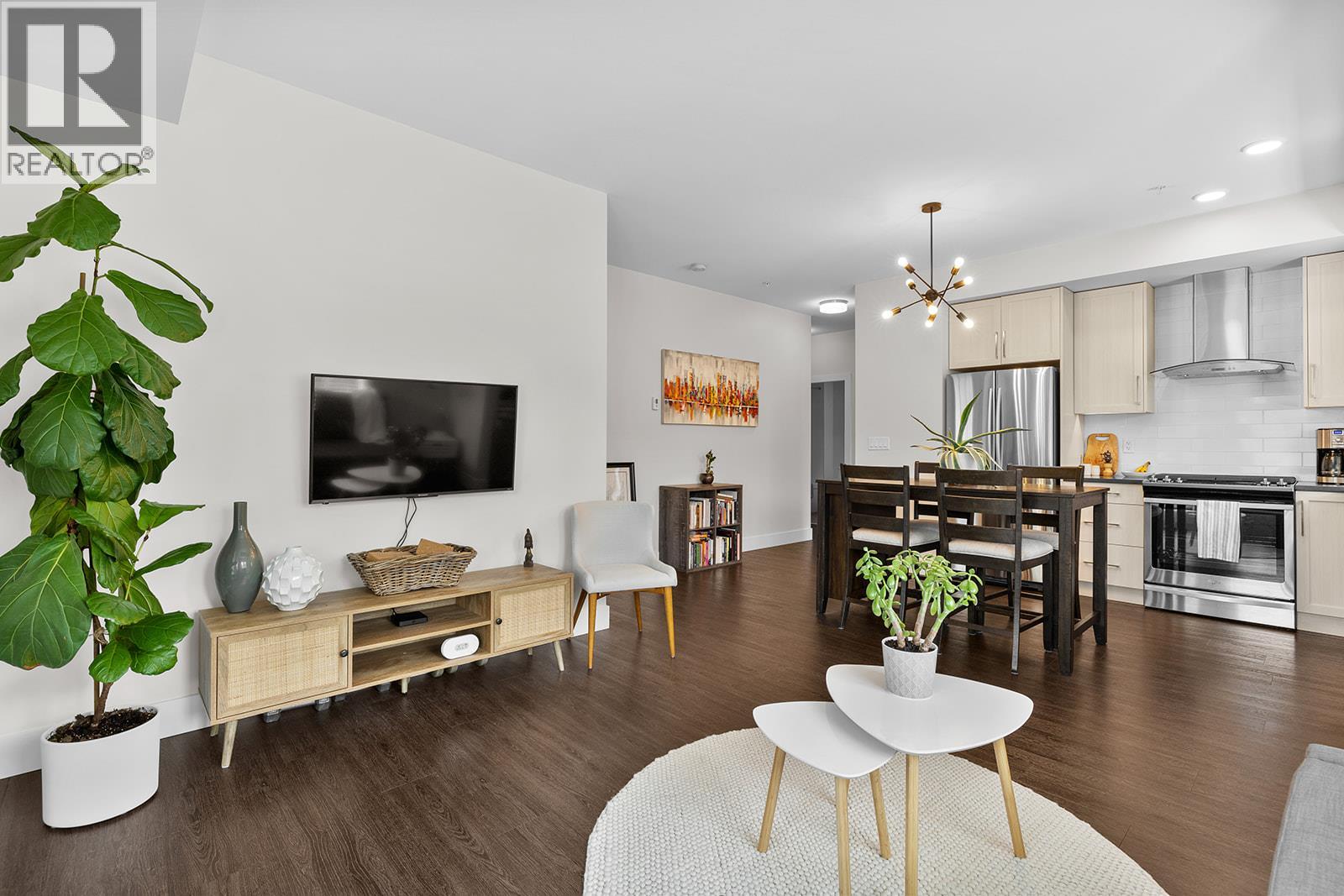Picture for Unit #121, 4380 Lakeshore  Road