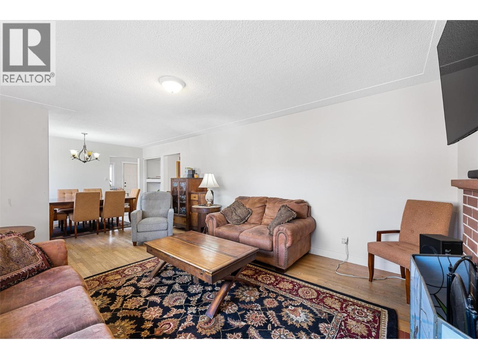 Picture for 545 Bay  Avenue