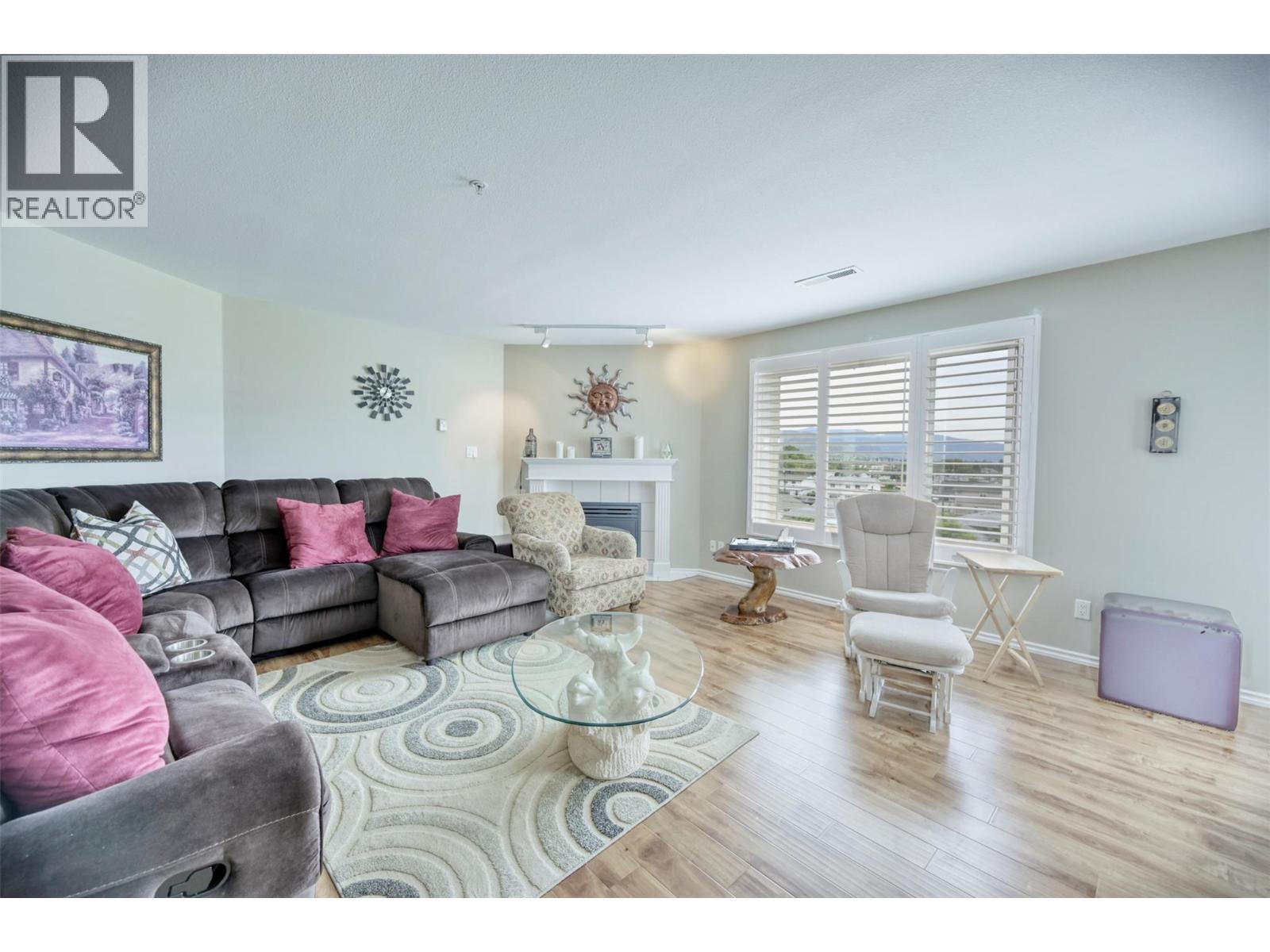 Picture for Unit #408, 6805 Cottonwood  Drive