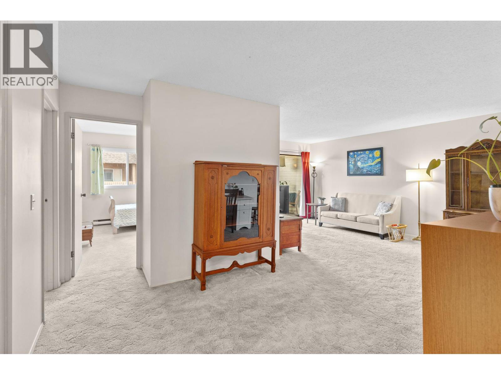 Picture for Unit #406, 555 Rowcliffe  Avenue