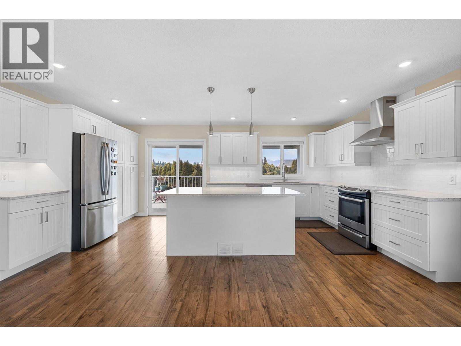 Picture for 828 Hollywood  RoadS