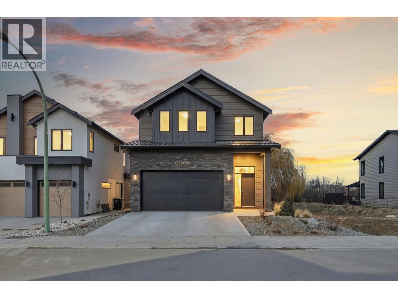 Picture for 940 Bull  Crescent