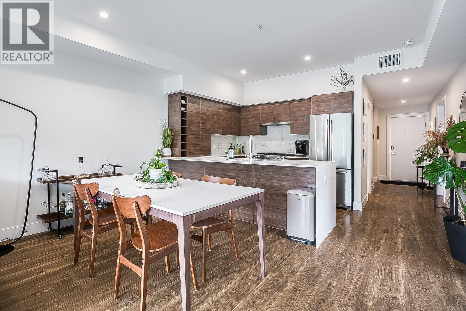 Picture for Unit #402, 1925 Enterprise  Way