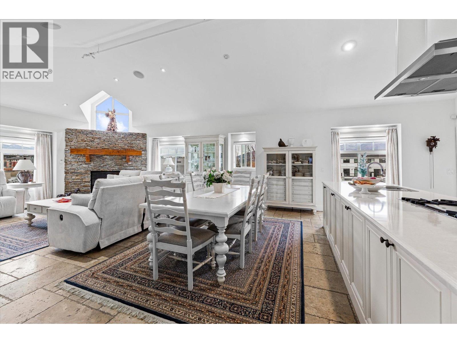 Picture for Unit #401, 538 McKay  Avenue