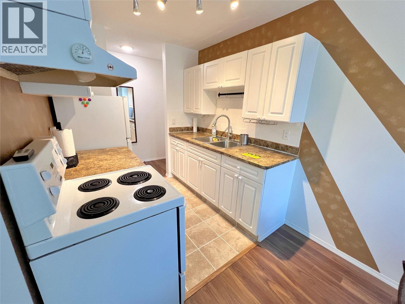 Picture for Unit #211, 803 FAIRVIEW  Road