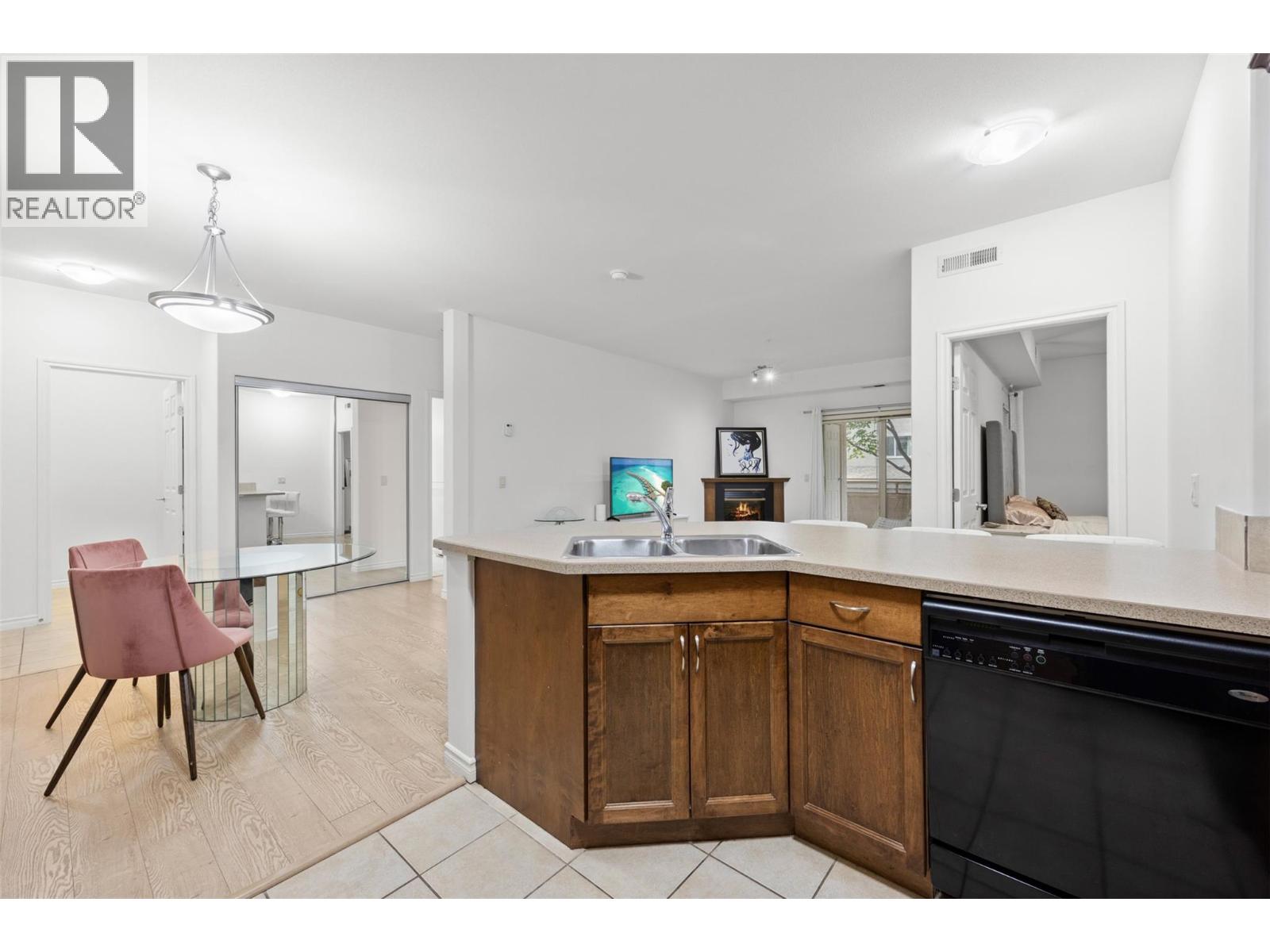 Picture for Unit #109, 1007 Harvey  Avenue