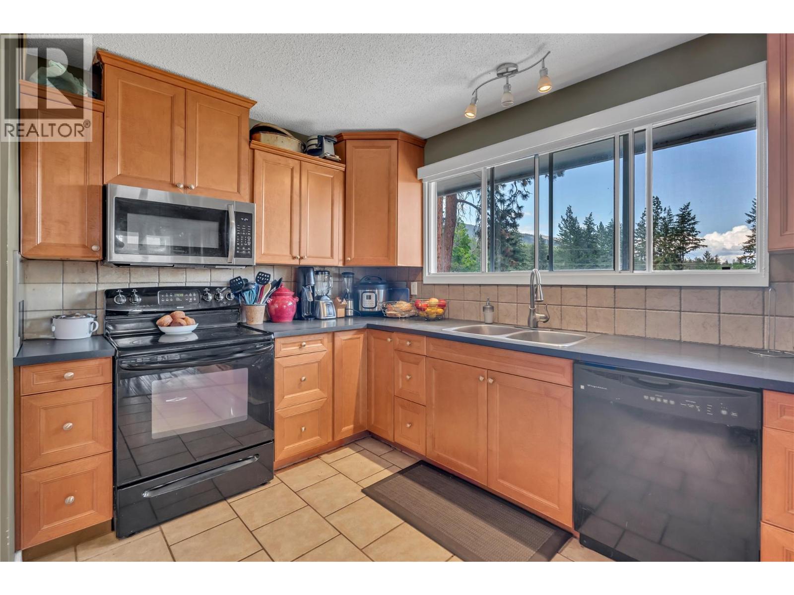 Picture for 3269 McIver  RoadW