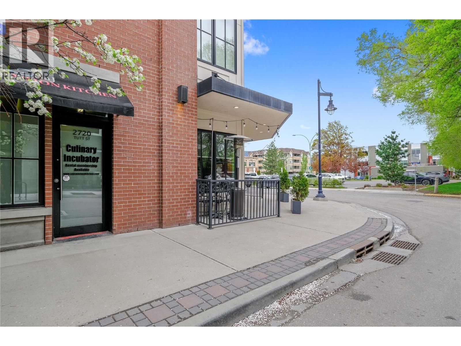 Picture for 2720 Tutt  Street