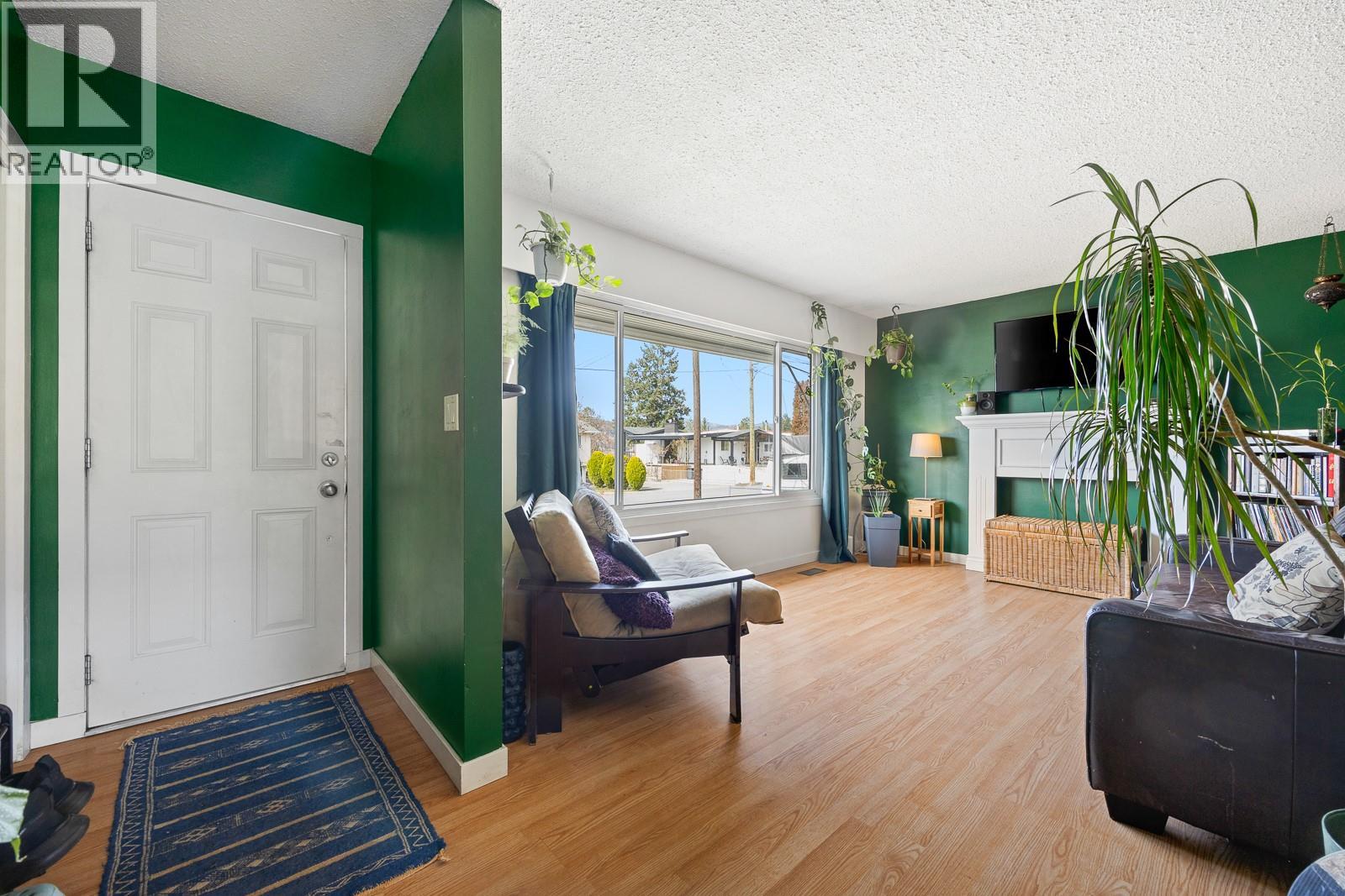 Picture for 430A Holbrook  RoadW