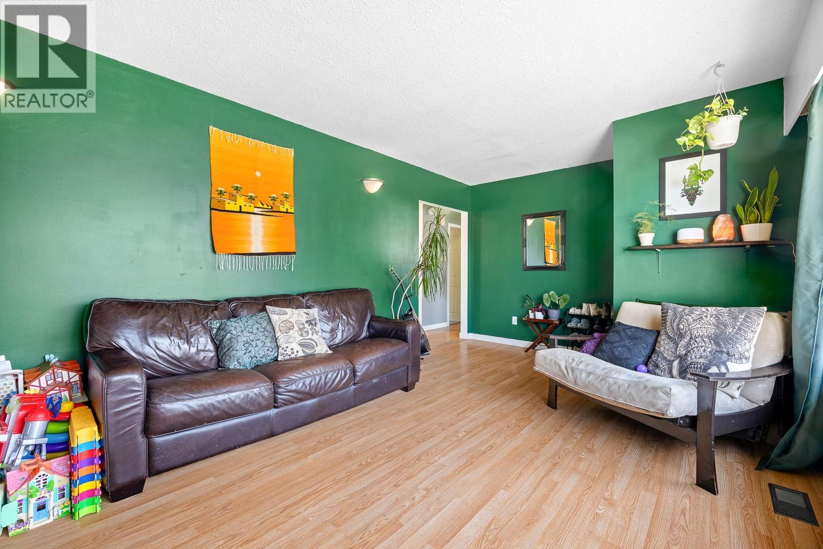 Picture for 430A Holbrook  RoadW
