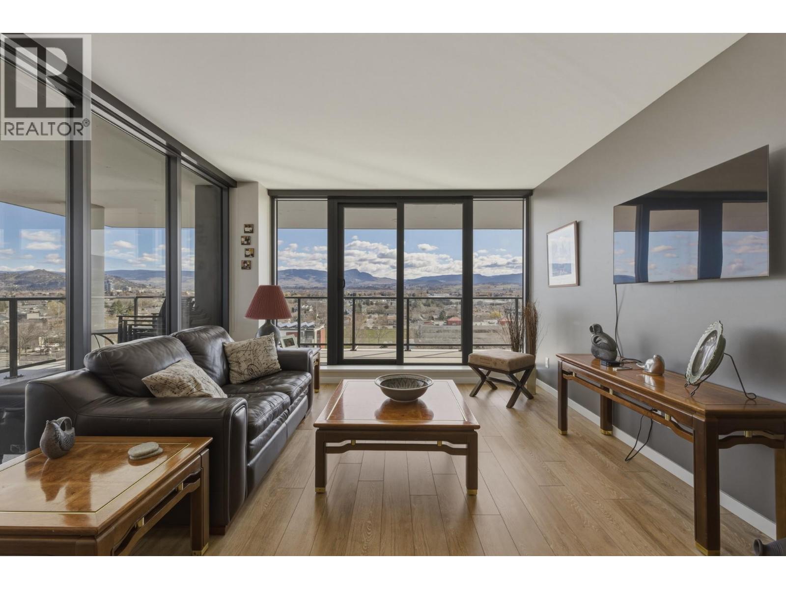 Picture for Unit #901, 485 Groves  Avenue