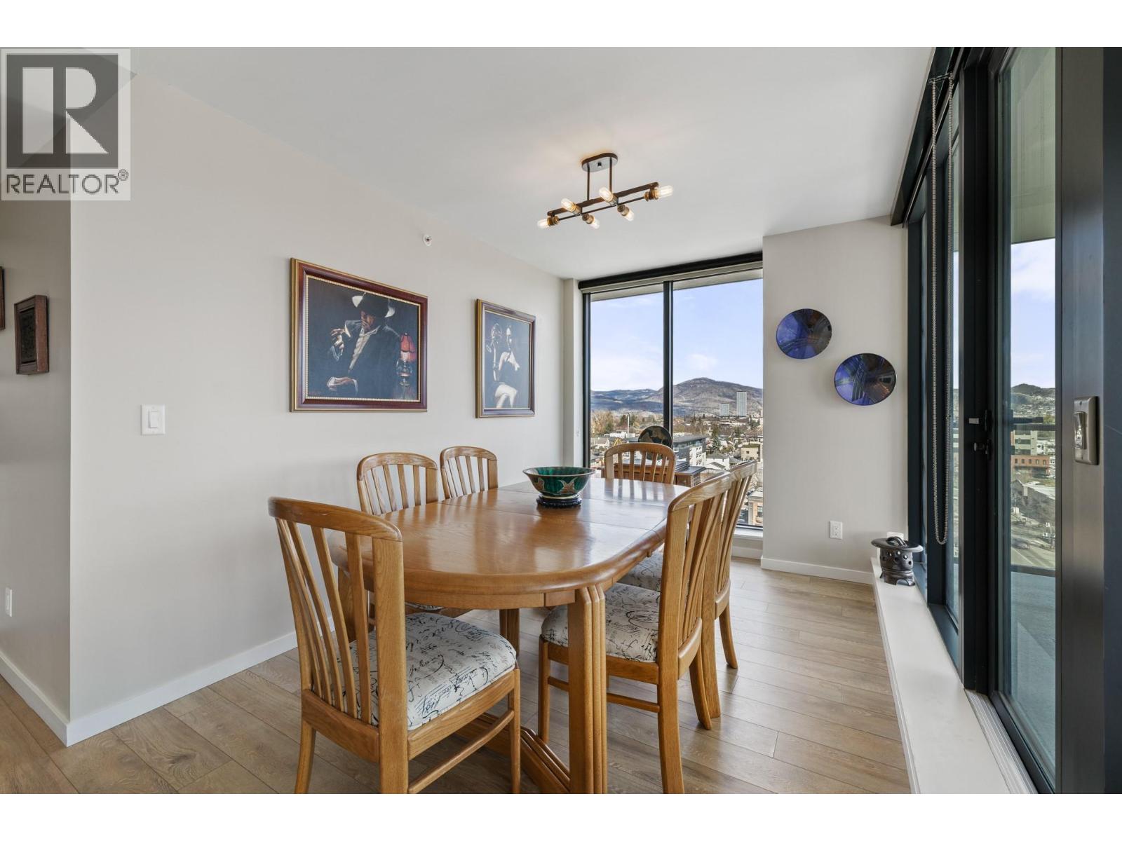 Picture for Unit #901, 485 Groves  Avenue