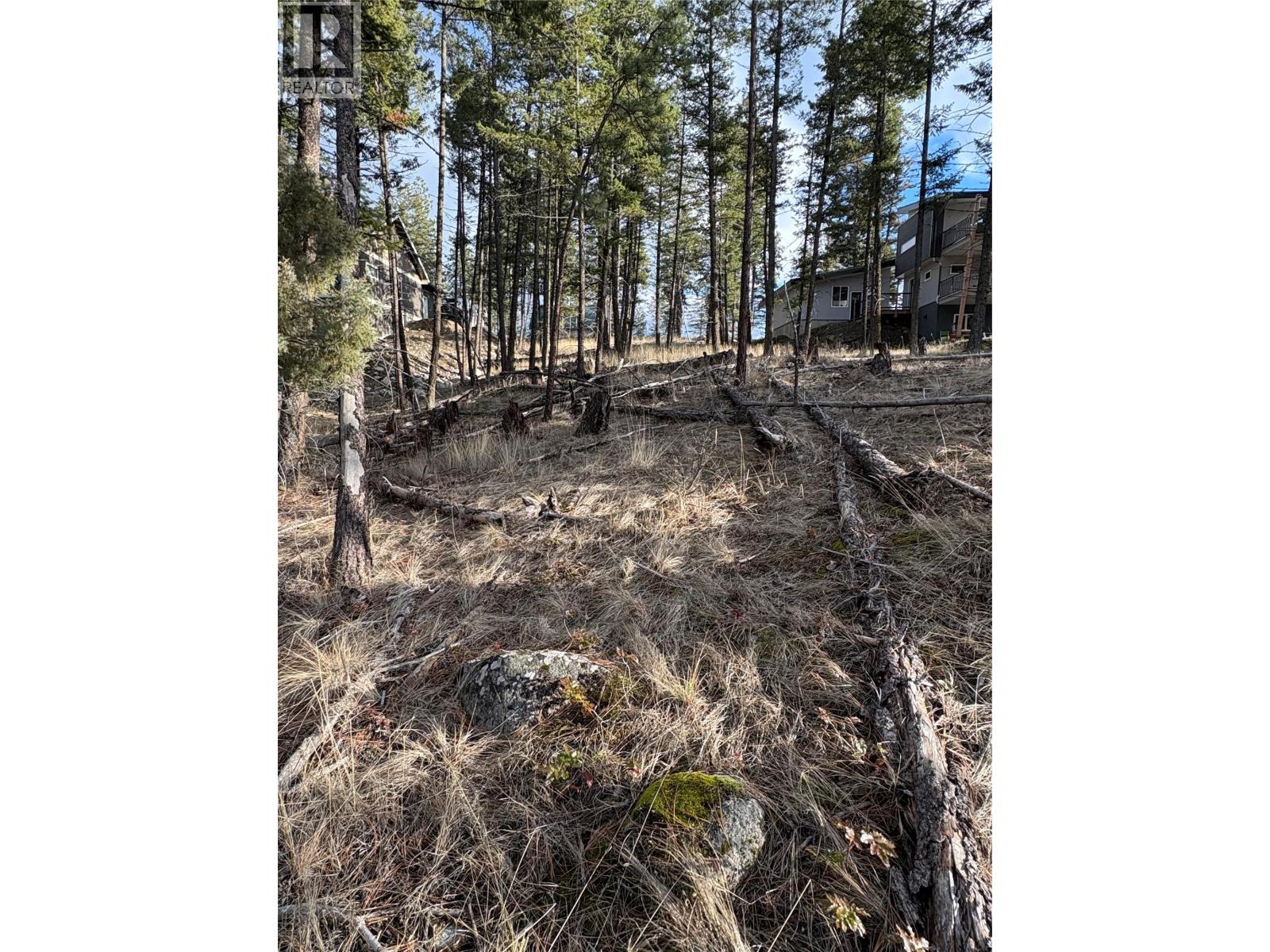 Picture for 7258 Dunwaters  Road https://www.cirrealty.ca/reb/bc/7/10333307_10.jpg