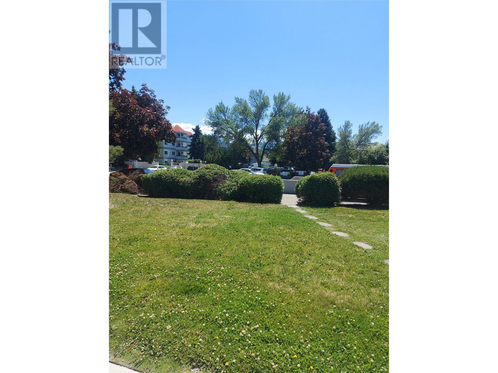 Picture for Unit #203, 993 KLO  Road https://www.cirrealty.ca/reb/bc/7/10336217_44.jpg