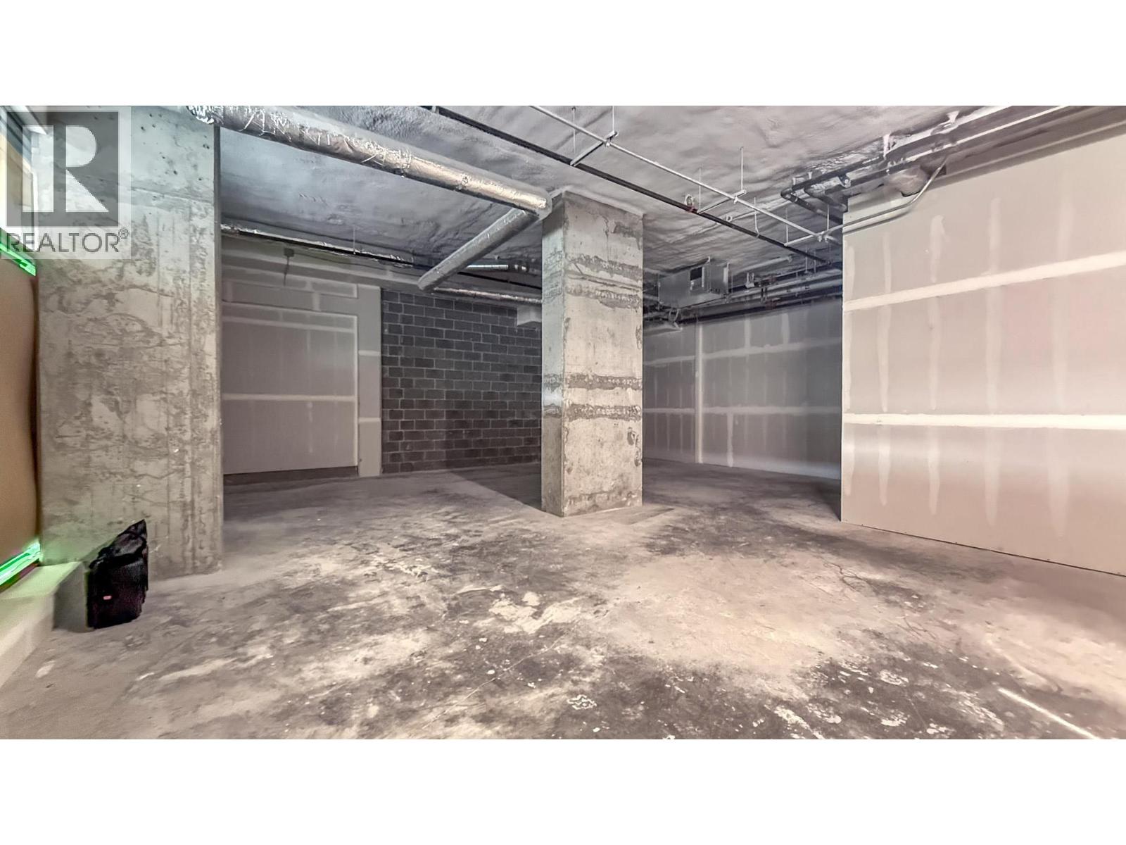 Picture for 246 Leon  Avenue https://www.cirrealty.ca/reb/bc/7/10336437_14.jpg