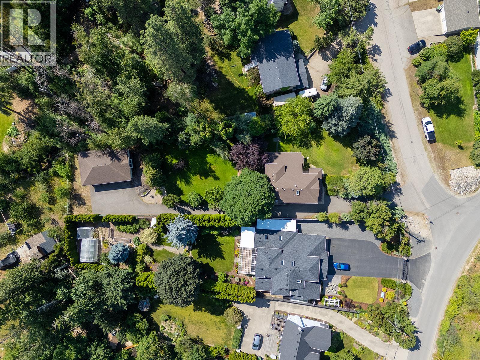 Picture for 2595 MAQUINNA  Road https://www.cirrealty.ca/reb/bc/7/10354657_59.jpg